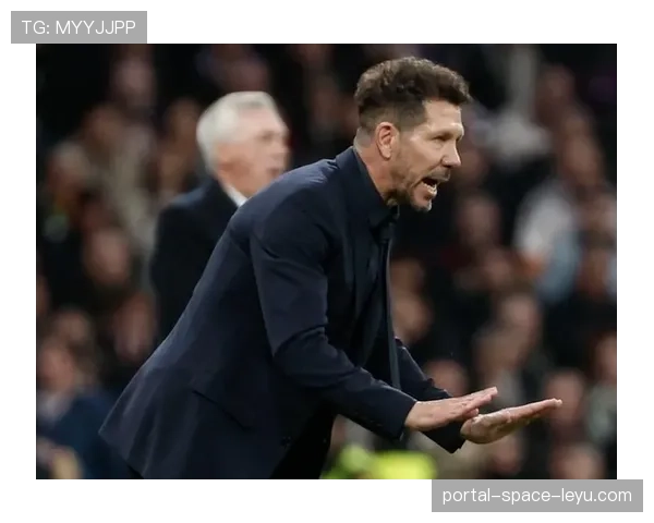 场边视角:西蒙尼在卡尔德隆的最后一场欧冠,激情指挥贯穿全场 场边视角:西蒙尼在卡尔德隆的最后一场欧冠,激情指挥贯穿全场